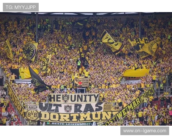 拜仁首败后多特缩小分差，德甲争冠格局是否重现悬念？